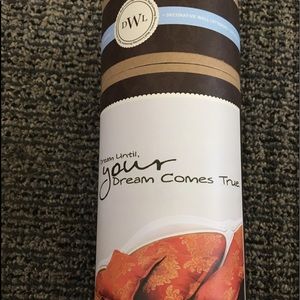 New, wall lettering. “Dream until, your dreams come true”